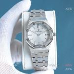 High Quality Replica AUDEMARS PIGUET Royal Oak Silver 316L Stainless Steel Strap Different Colors Grande Tapisserie Face Dial Swarovski Crystal Set Stainless Steel Bezel Stainless Steel Case Lady Watch 33mm